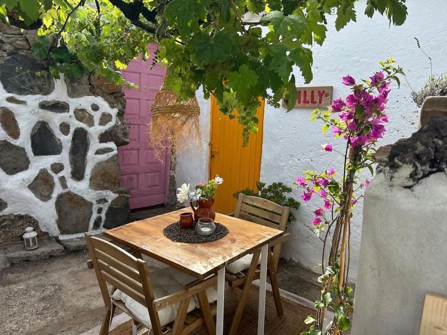 Lilly'S Finca - Romantischter Rueckzugsort - Pool 维拉弗洛尔 外观 照片